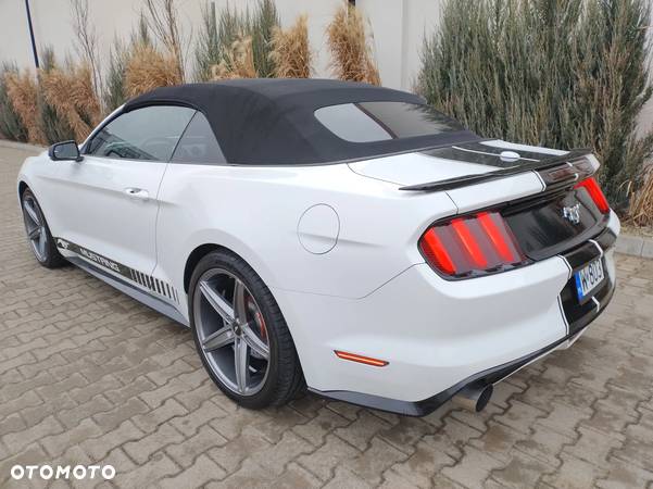 Ford Mustang Cabrio 2.3 Eco Boost - 4