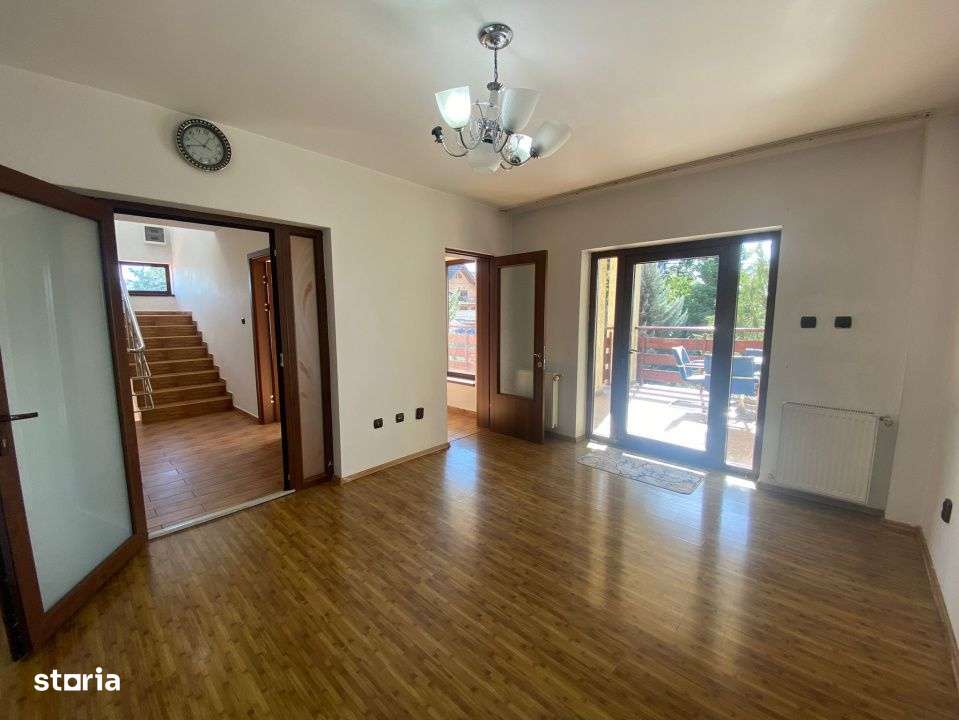 TUR VIRTUAL! Vila P+1+M pe Colt – 325mp Utili, Curte Amenajata 590mp-10