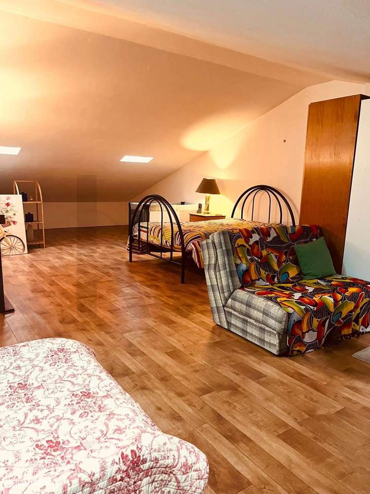 T2 na praia – conforto, luz natural e espaço extra! - Grande imagem: 5/13