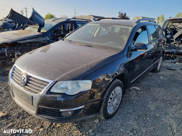 Dezmembram VW Passat B6, an 2010, 2.0 TDI cod CBAB, cutie DSG - 1