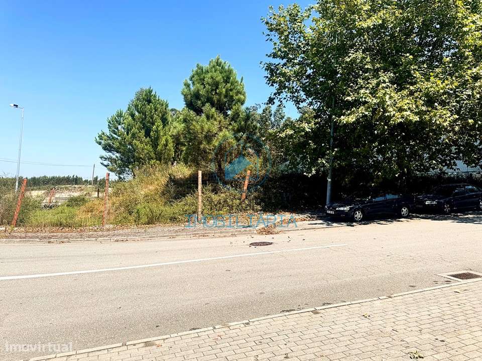 Terreno industrial c/2044 m2 em Jesufrei – V.N.Famalicão-9
