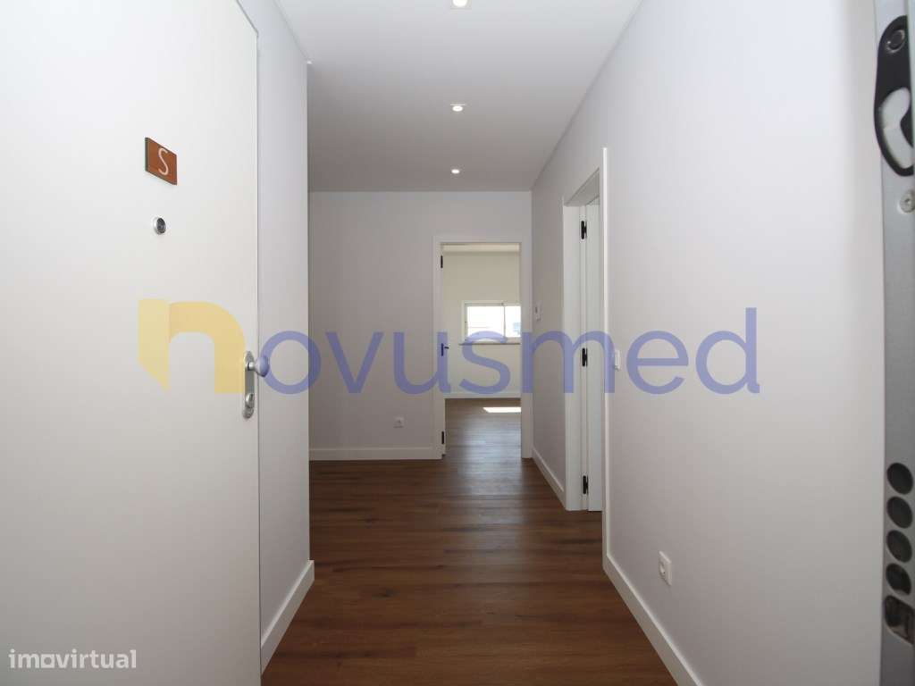 Penthouse tipo T3 com vista para o Mar a 300 metros da praia dos Al...-5
