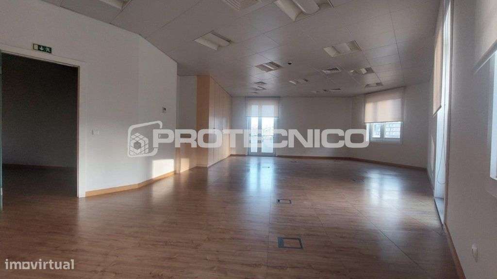 Escritório c/ 80m2 – Centro de Aveiro - Grande imagem: 1/5