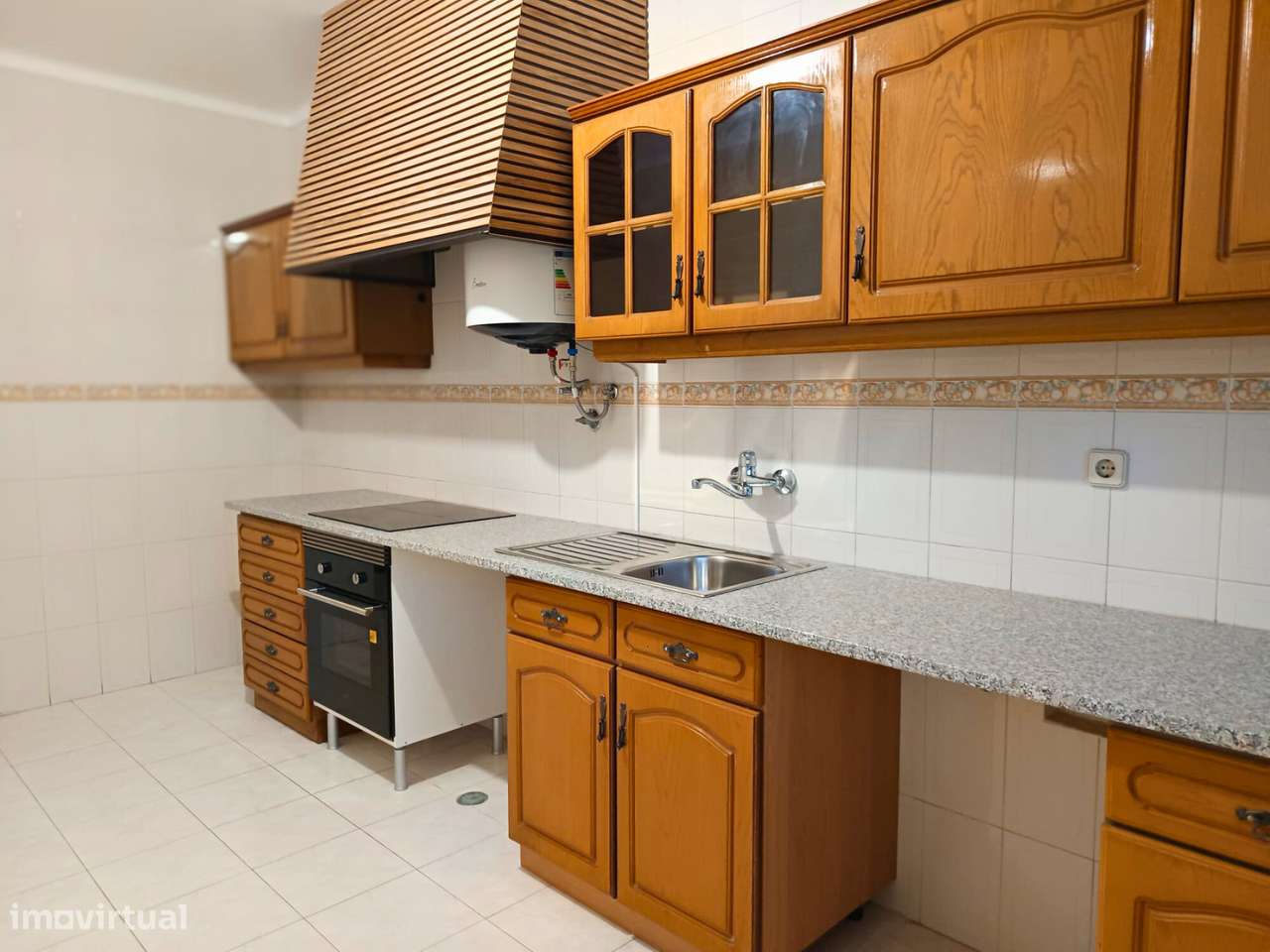 Apartamento T3 remodelado perto do Hospital - Grande imagem: 3/18