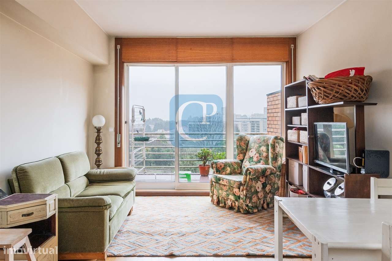 Apartamento T1, junto ao Hospital de São João - Grande imagem: 3/20