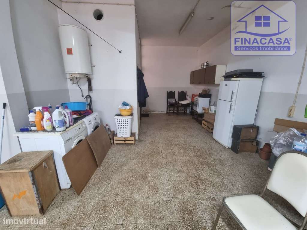 Moradia T4 isolada inserida em terreno com 5000m2 - Camarral (Palmela)-38