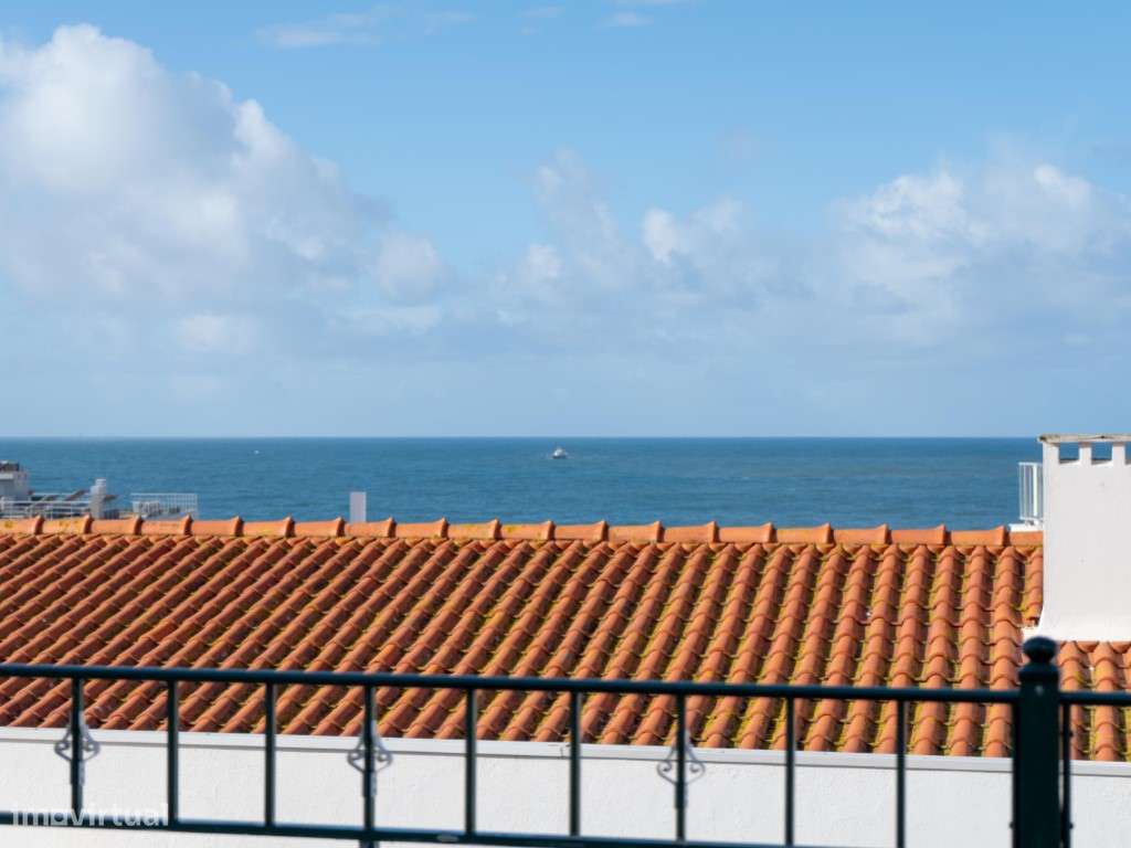 Apartamento T2+1 com Vista Mar a 2 passos da praia da Nazaré-25
