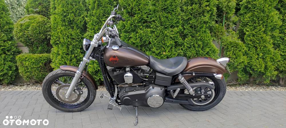 Harley-Davidson Dyna Street Bob - 5