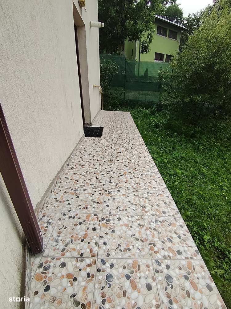 Casa D+P+M, D, 150 mp, teren 700 mp, Bratuleni, în spate la Metro-8
