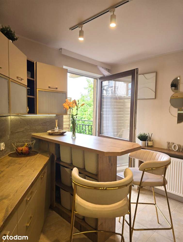 Przytulne Mieszkanie 60,45m2, 1 piętro, kuchnia + 3 oddzielne pokoje-0