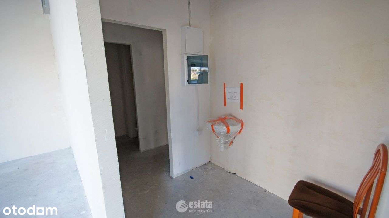 Lokal na Grabiszynku duże witryny widoczne z ulicy - Pełny obrazek: 4/6