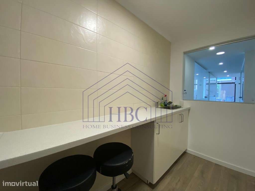Espaço Comercial de Excelência | Ideal para Investimento ou Utiliza...-6