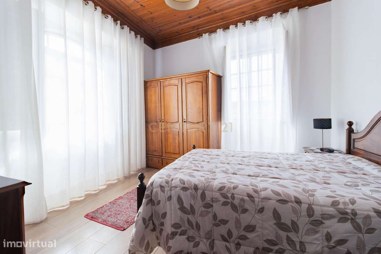 Moradia T5 com 250 m², no Coração do Juncal, Porto de Mós-25