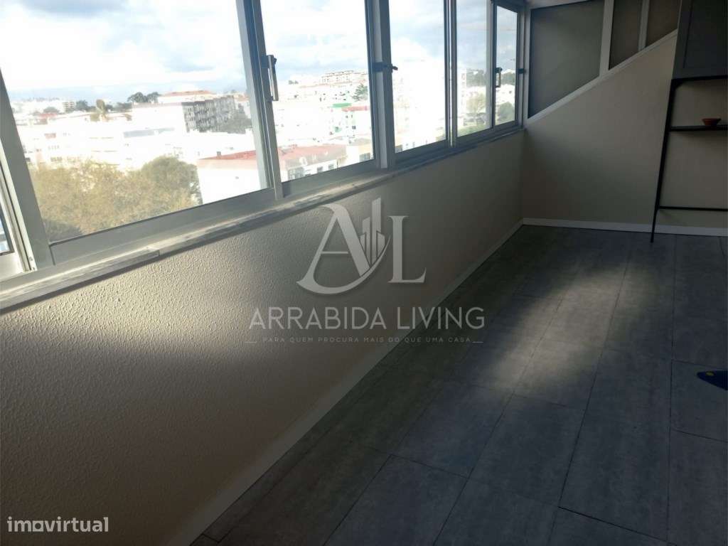 T2 - c/ 2 terraços - Pinheirinhos-12