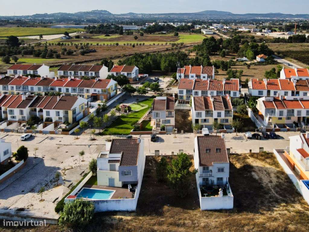 Terreno Urbano com PIP aprovado e Infraestruturas-11