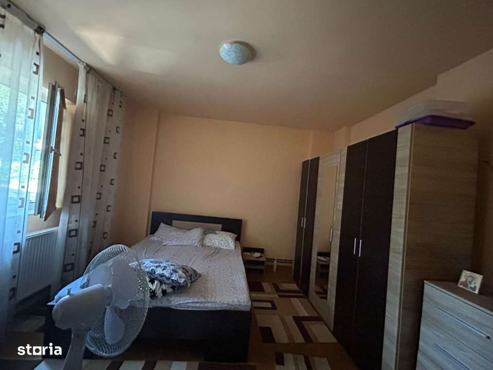 Casa D+P+1, 270 MP utili, Central - Imagine principală: 4/18