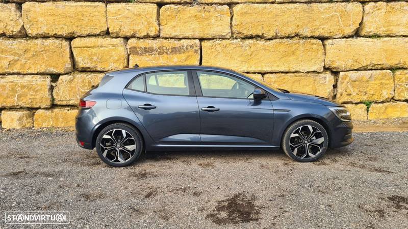 Renault Mégane 1.5 Blue dCi Intens EDC - 4