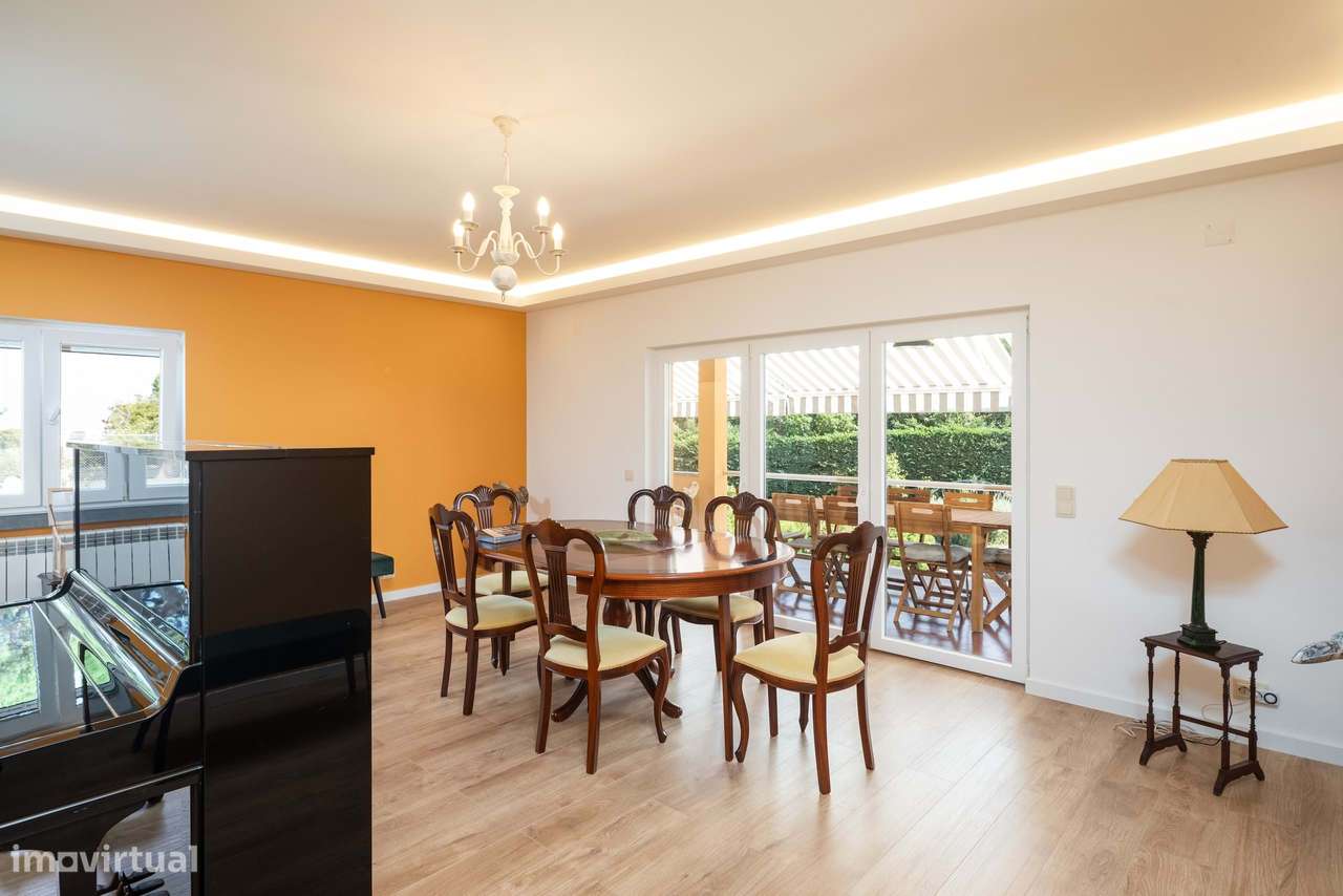 Residência Elegante no Estoril – Um Tributo à Herança Intemporal e ao - Grande imagem: 5/49