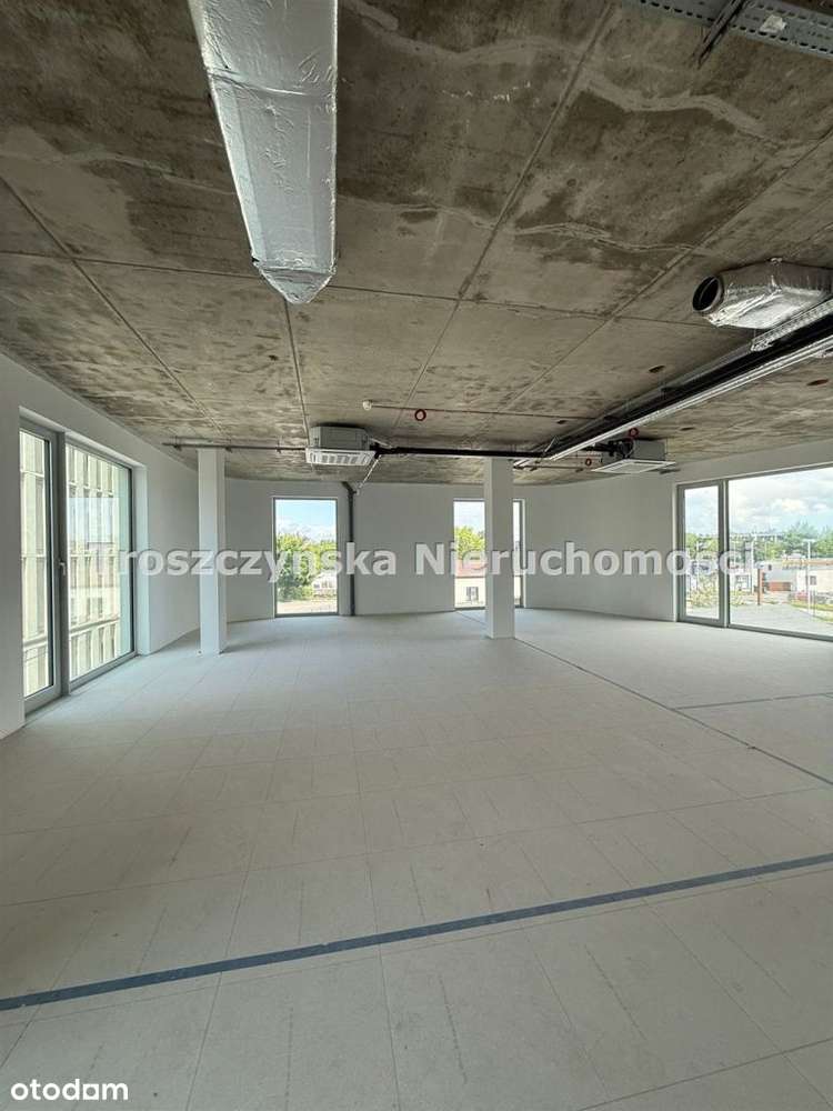 Rocha Center - lokal do wynajęcia - Parter 150M2 - Pełny obrazek: 5/13