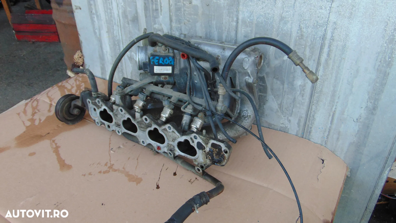 Rampa injectie,clapeta acceleratie,galerie admisie Daihatsu Feroza 1.6 benzina 16 valve 1990 - 2