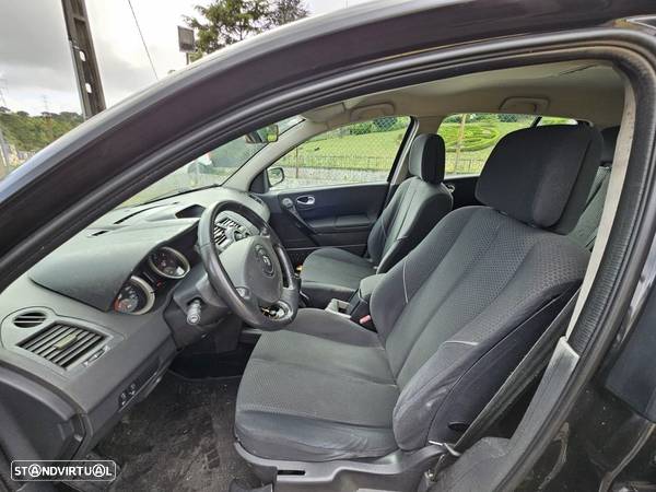 Renault Mégane 1.5 dCi Confort Dynamique - 4