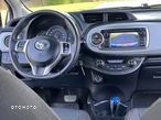 Toyota Yaris Hybrid 100 Premium - 12