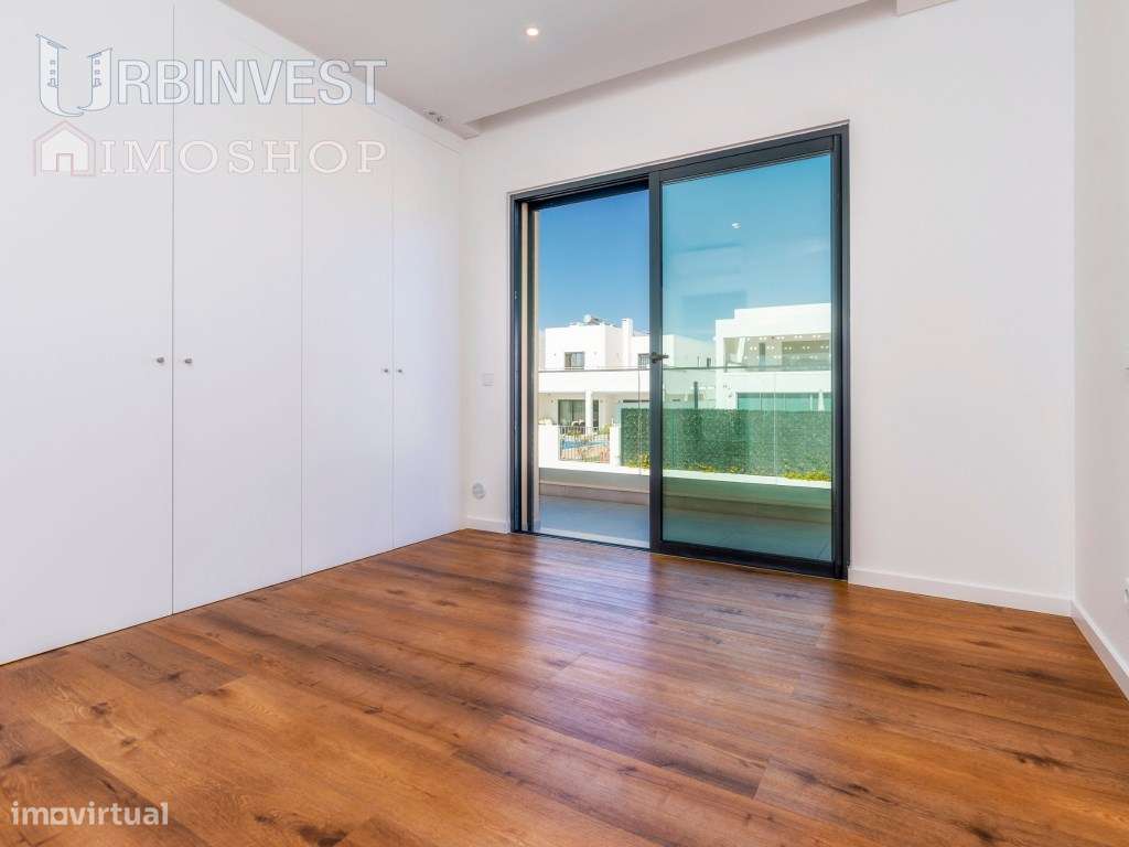 Moradia T4 a curta distância da praia do Almargem, em Quarteira, Al...-21