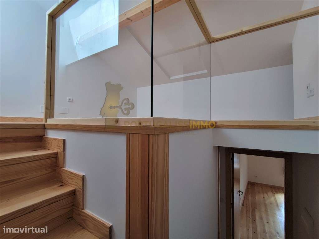 Triplex totalmente renovado, no coração de Constância. - Grande imagem: 4/43