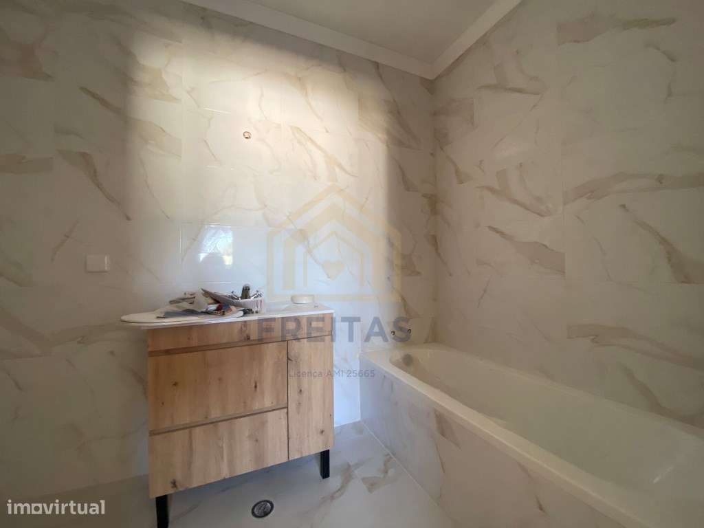 Moradia em Santo Estevão-11