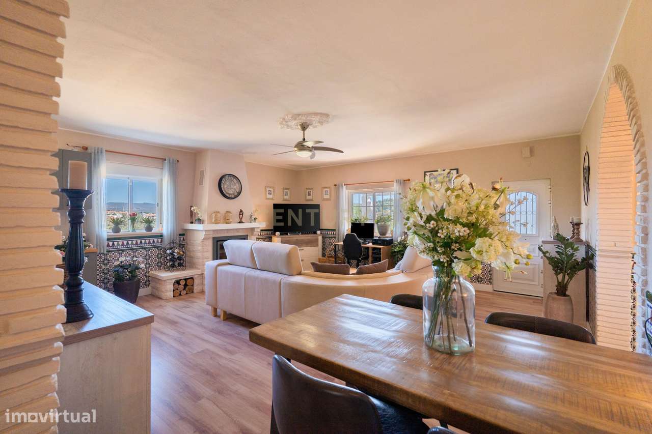 Propriedade independente com 2 quartos, uma casa de hóspedes independe - Grande imagem: 5/37