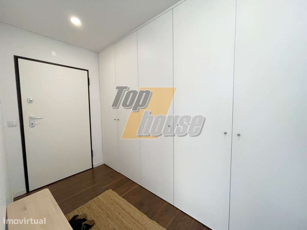 Moradia Isolada T4+1 com piscina-13