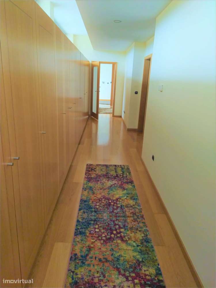 Esplendorosa Moradia T6 LUXO - Valongo-17