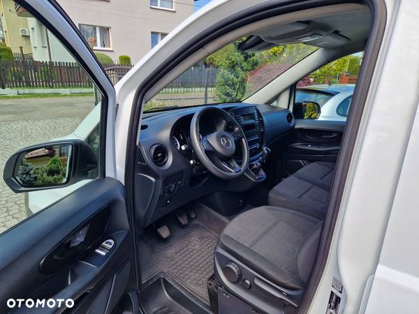 Mercedes-Benz VITO - 12