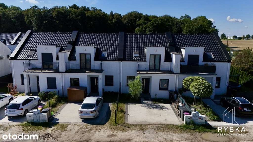 Nowoczesny dom w zabudowie szeregowej z ogrodem-19