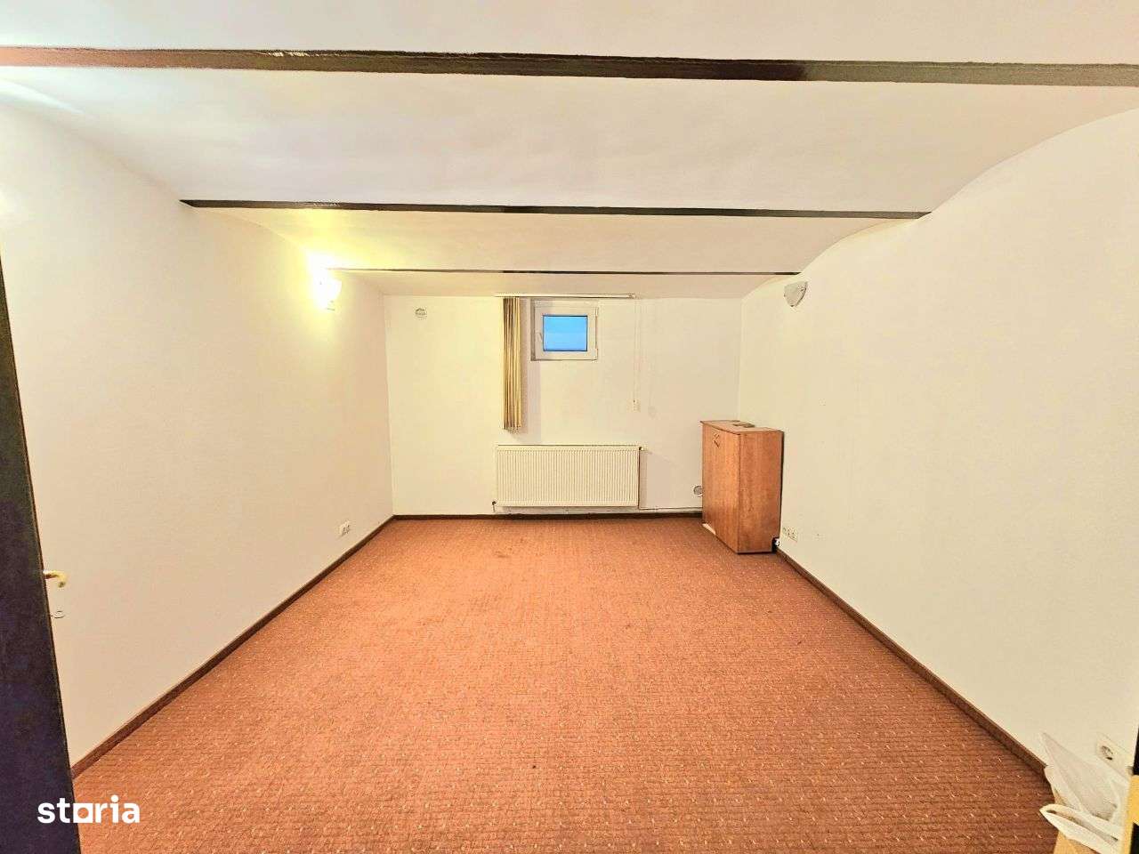 Apartament cu 3 camere , strada Castanilor-4