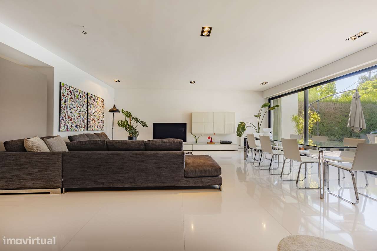 Moradia isolada T6 lote de 1002m2 piscina Sesimbra-21