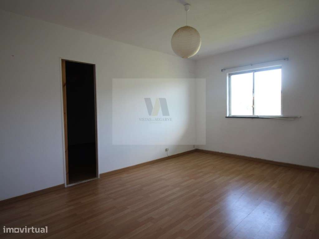 Moradia T3 independente com 8.490 m² de Terreno-9