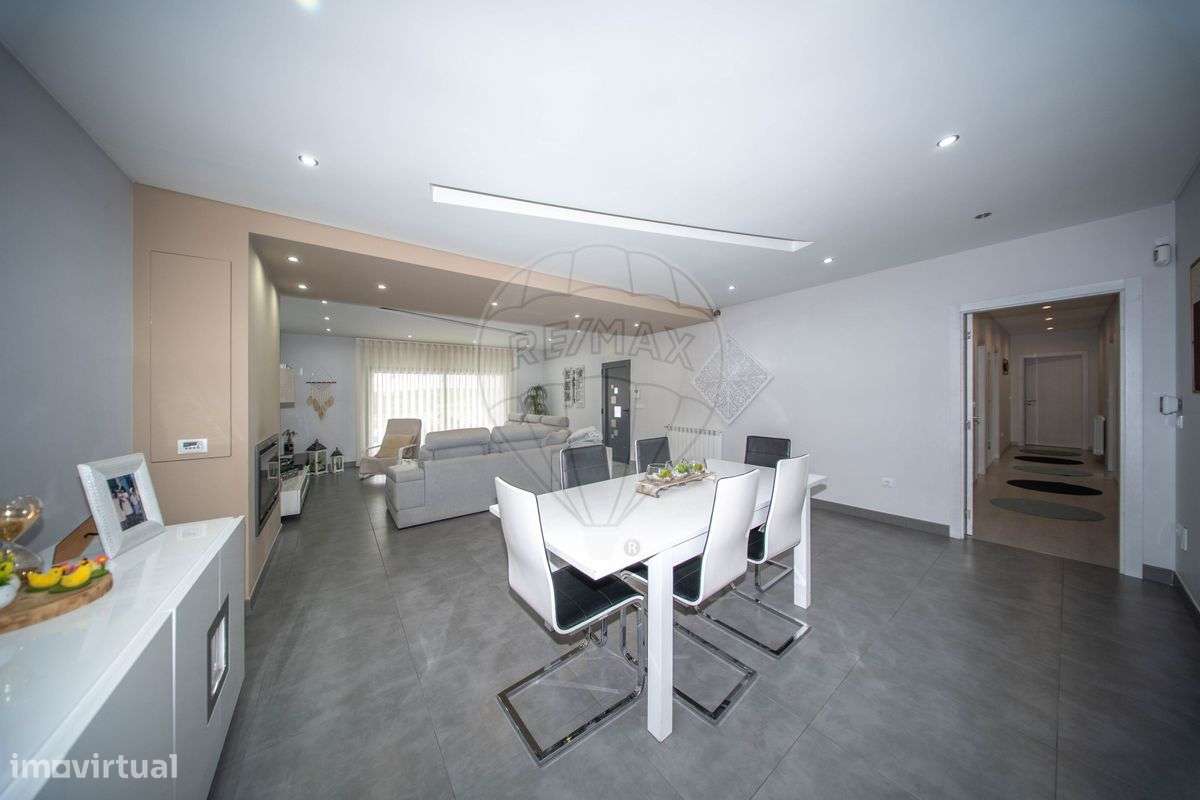 Moradia T4 para venda - Grande imagem: 4/32