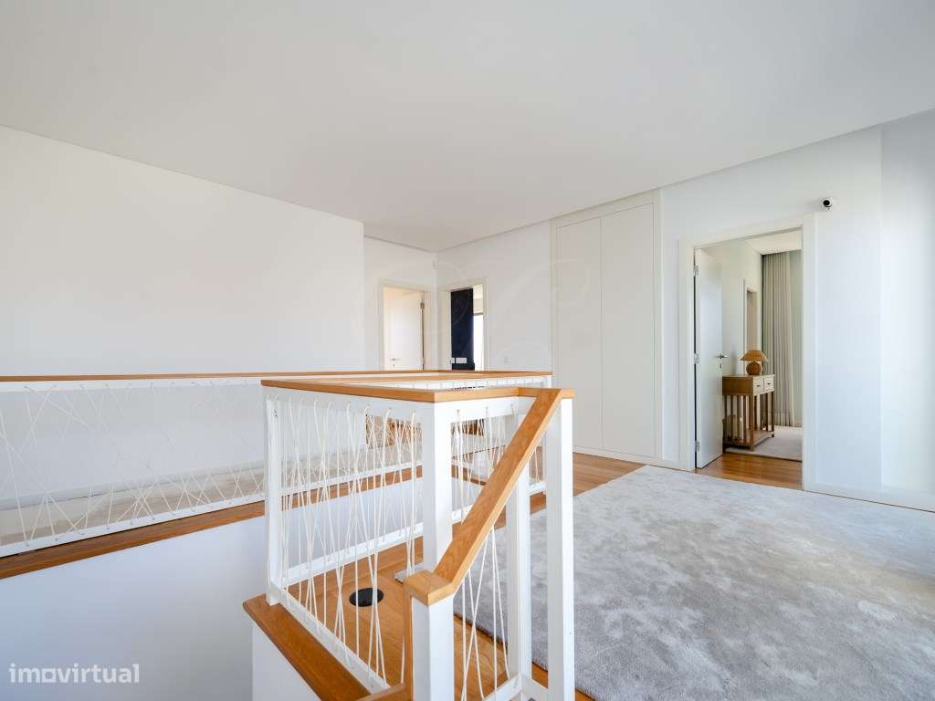 Moradia T8 c/Piscina | Queijas-24