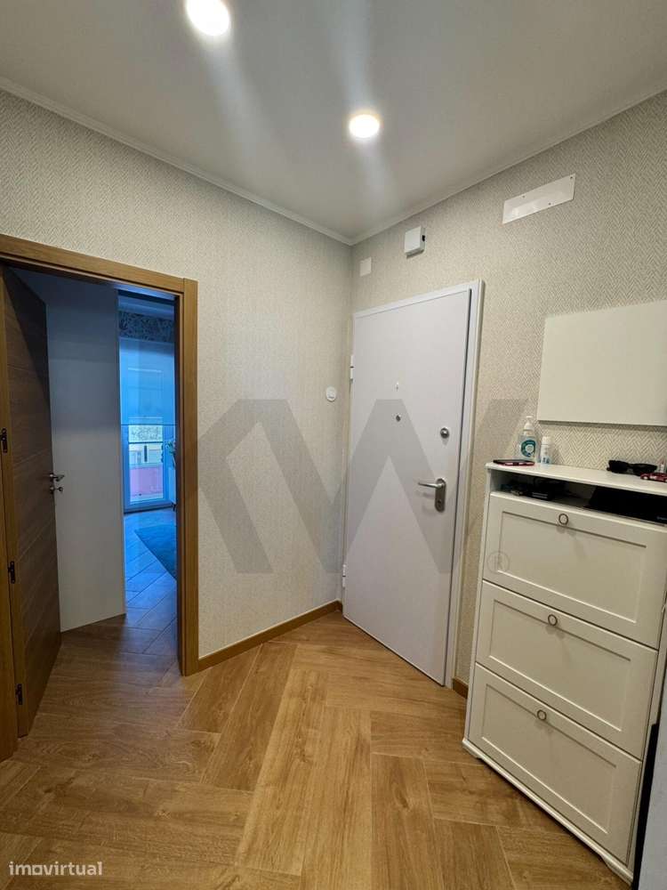 Linda a Velha - 1º Andar Remodelado, Mobilado e com Financiamento Gara-20