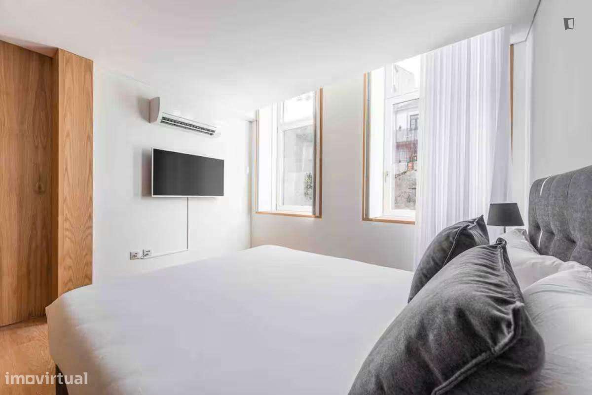 Apartamento com 4 quartos - localizado em Santo Ildefonso Porto - Grande imagem: 4/10