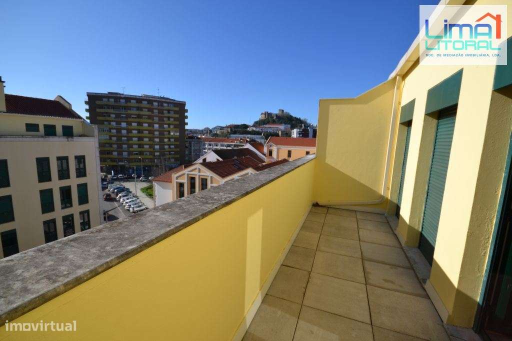T4 DUPLEX - 330 M2 - CENTRO DE LEIRIA - Vista Castelo/Rio Lis-18