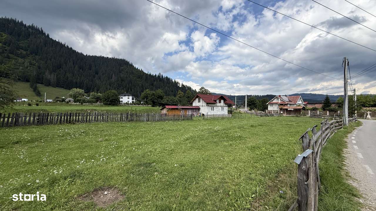 Teren intravilan cu deschidere mare la drum - Imagine principală: 4/7