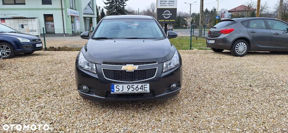 Chevrolet Cruze 1.8 LS+ - 10