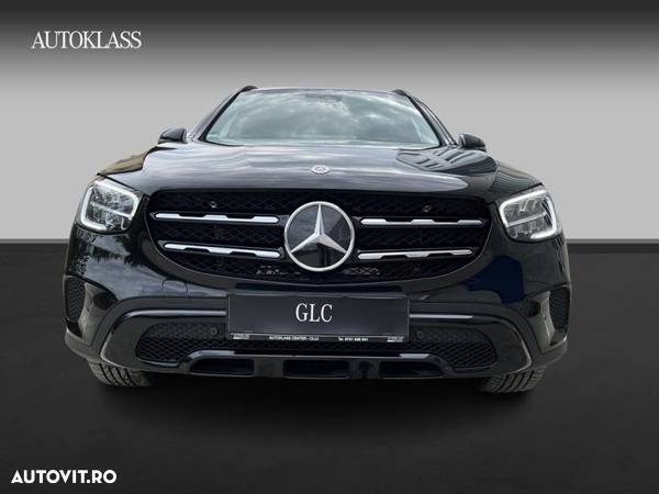 Mercedes-Benz GLC 300 e 4MATIC - 2