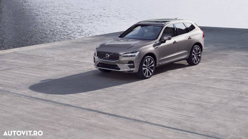 Volvo XC 60 Recharge T8 AWD AT Plus Bright - 7