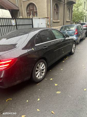 Mercedes-Benz E 220 d 9G-TRONIC - 8