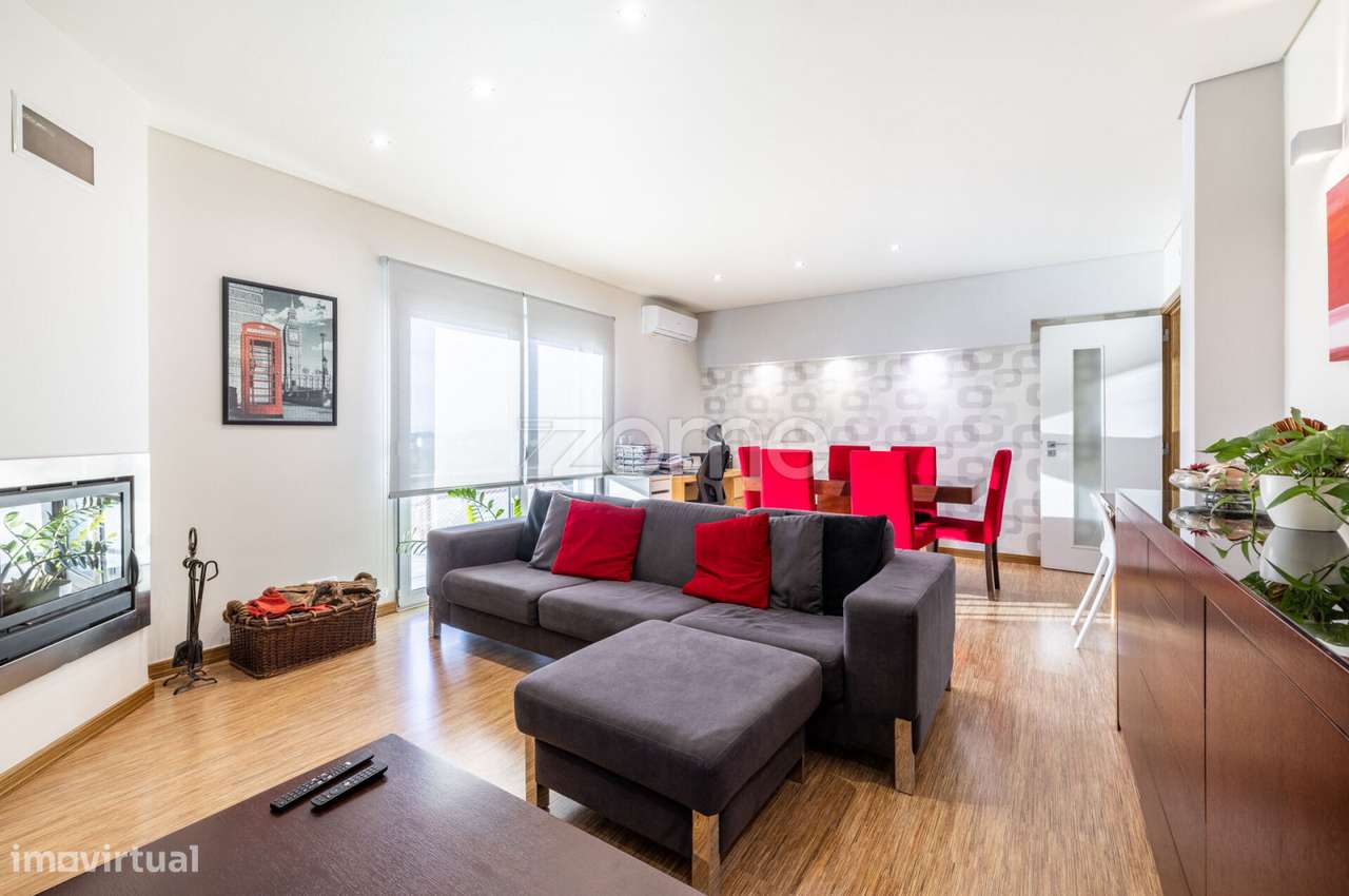 Apartamento T3 na Marinha Grande em condomínio privativo com piscina - Grande imagem: 2/60