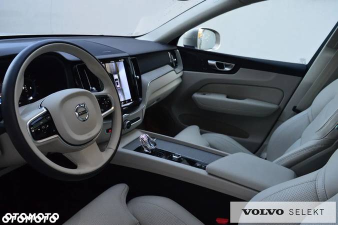 Volvo XC 60 B4 D AWD Plus Bright - 13