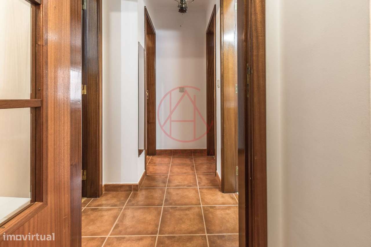 Apartamento T3 – Vila Nogueira de Azeitão-12